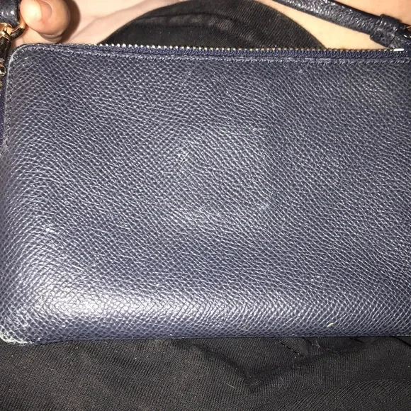 Coach Wristlet in Navy and Teal - Picture 4 of 6